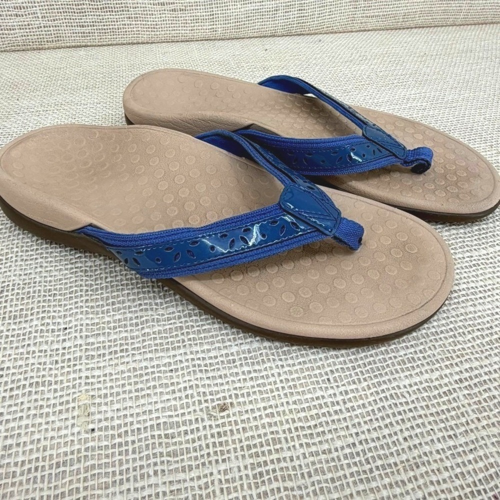 Vionic Casandra Navy Blue Orthotic Thong Sandals Womens 7 Laser Cut Flip Flops